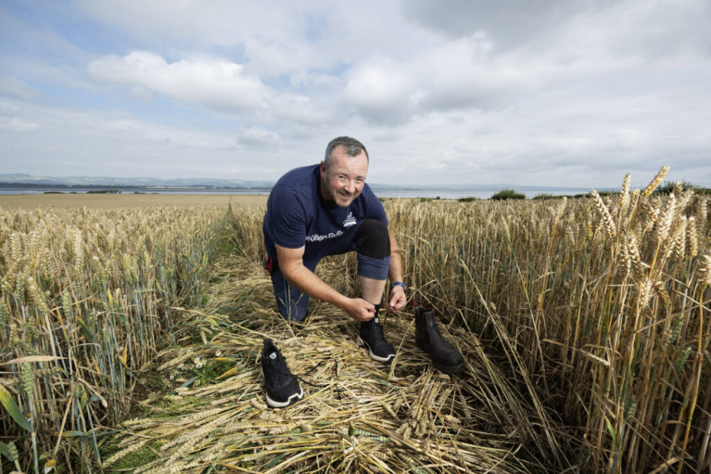 FREE TO USE PHOTOGRAPH FROM RSABI
Farmer Andrew Campbell of Logie Farm from 'This Farming Life' who is running in The Only Fools No Horses event at Perth Racecourse on the 12th September
in aid of RSABI.
For further info contact Pauline Macmillan on 07586 693473 or pauline.macmillan@rsabi.org.uk
Picture by Graeme Hart.
Copyright Perthshire Picture Agency
Tel: 07990 594431