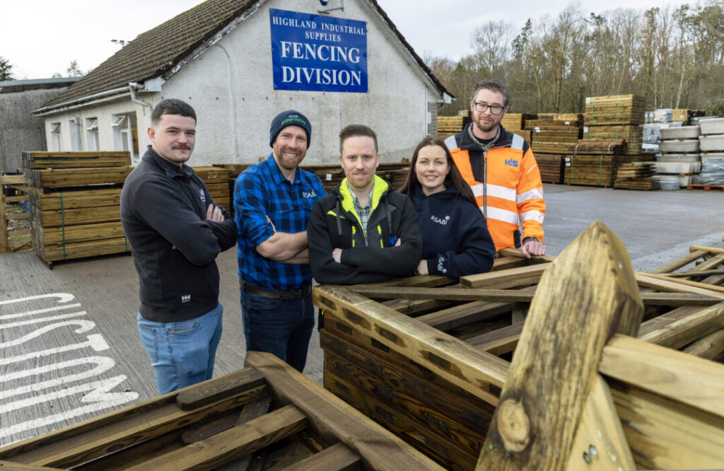 FREE TO USE PHOTOGRAPH FROM RSABI....
Highland Industrial Supplies sponsor RSABI Farmers Choir, pictured from left, Kai McAuley, Jim Smith, Connor Comrie, Pauline Macmillan and Brendon Marshall.
for further info please contact Pauline Macmillan on 07586 693473
Picture by Graeme Hart.
Copyright Perthshire Picture Agency
Tel: 07990 594431