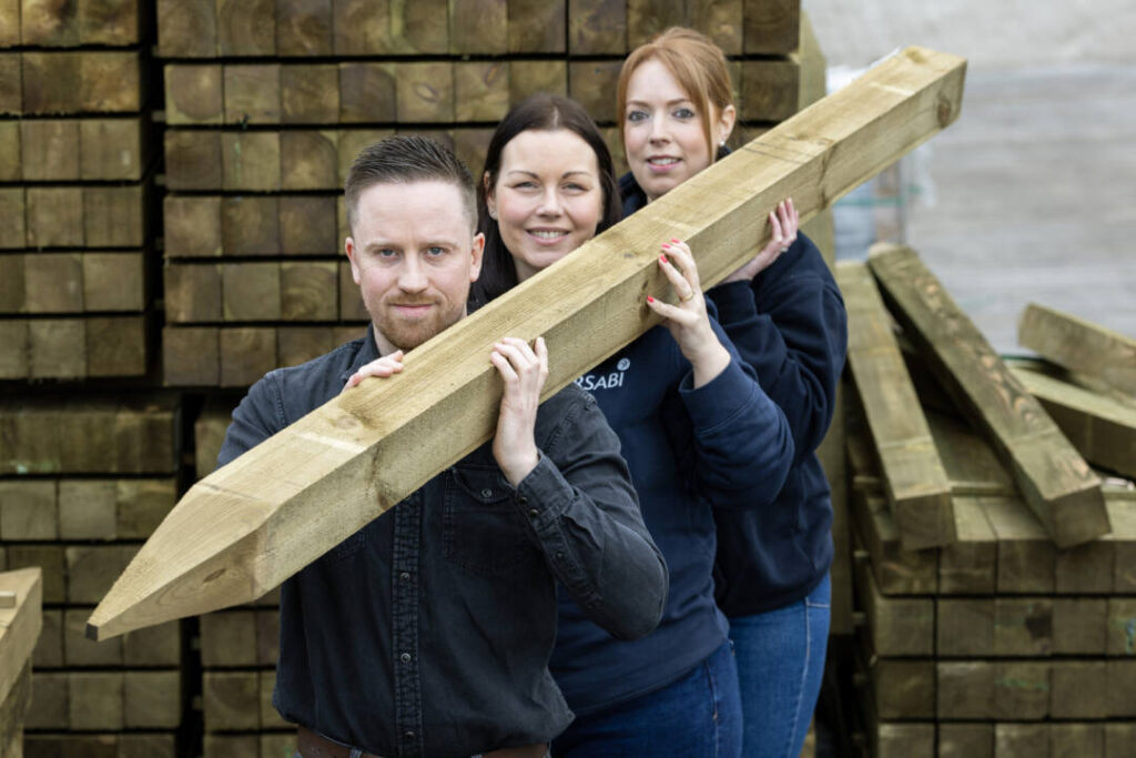 FREE TO USE PHOTOGRAPH FROM RSABI....
Connor Comrie from Highland Industrial Supplies who sponsored the RSABI Farmers Choir pictured with Pauline Macmillan and Nicola Youngson from RSABI
for further info please contact Pauline Macmillan on 07586 693473
Picture by Graeme Hart.
Copyright Perthshire Picture Agency
Tel: 07990 594431